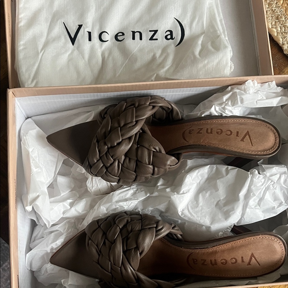Vicenza Beige Heels